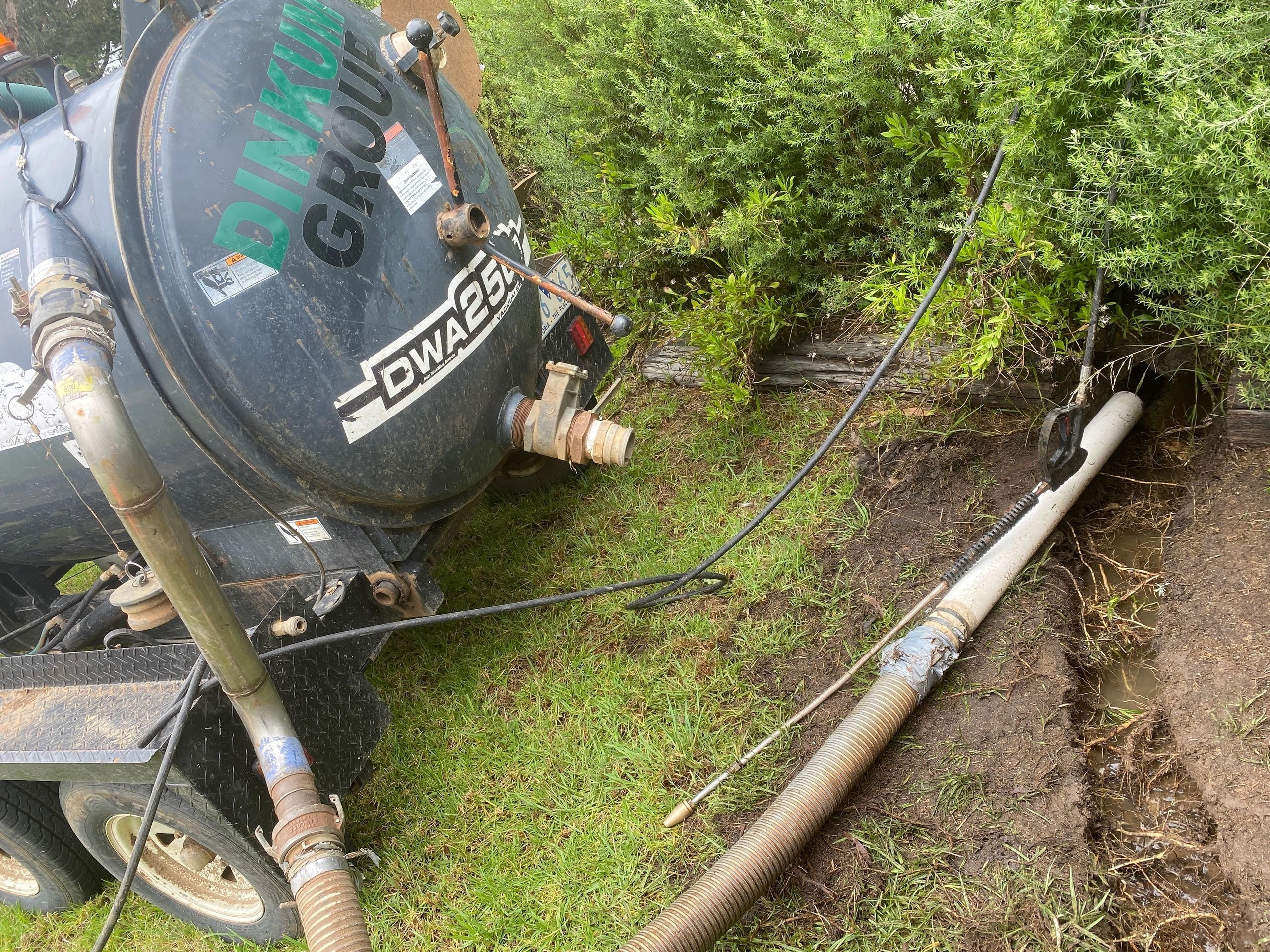 Vacuum excavation NDD potholing service
